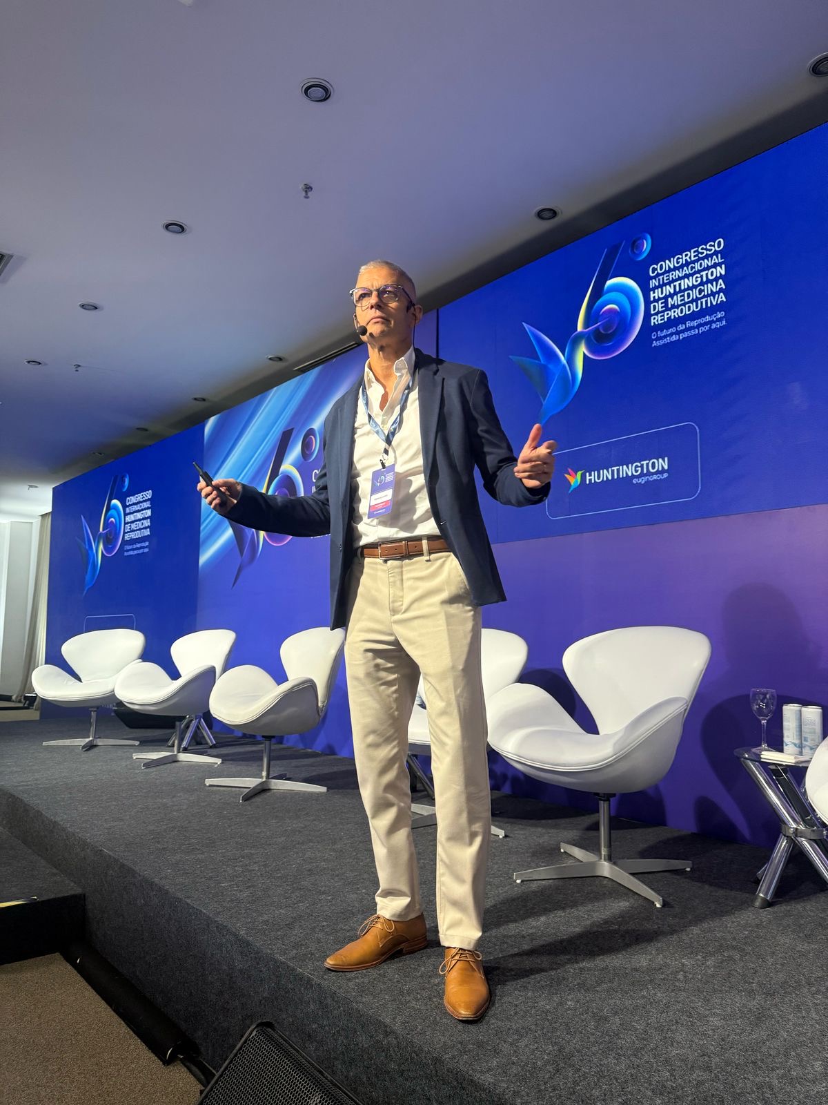 Dr. Demián Glujovsky´s talks are about PGT-A, artificial intelligence, DuoStim, egg banking, endometrial receptivity test, blastocyst transfers, among others.